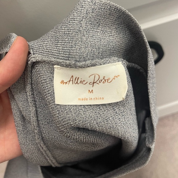 Worth Collective Cross over halter ribbed crop top in gray - Picture 4 of 5